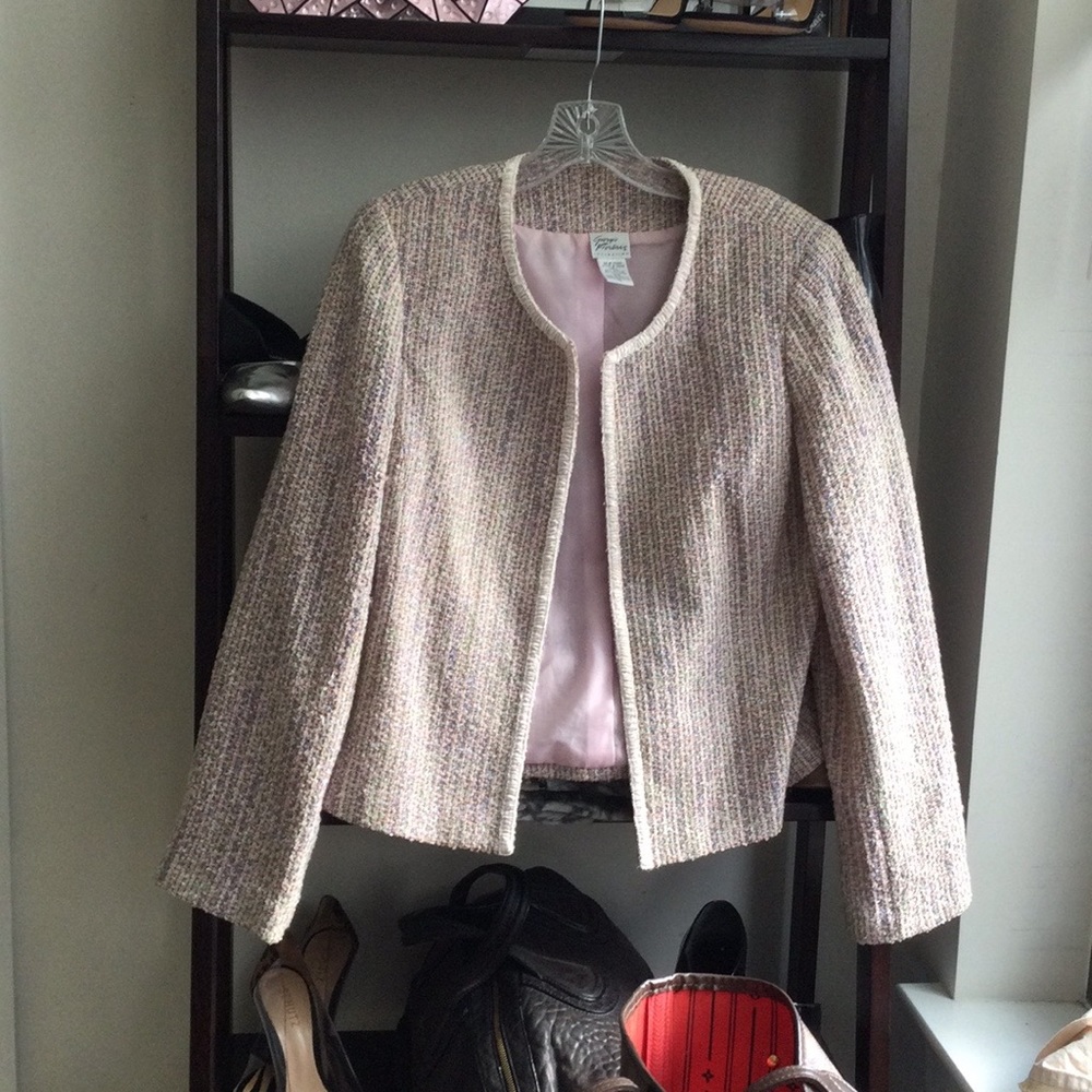Pretty little tweed/novelty suiting jacket.